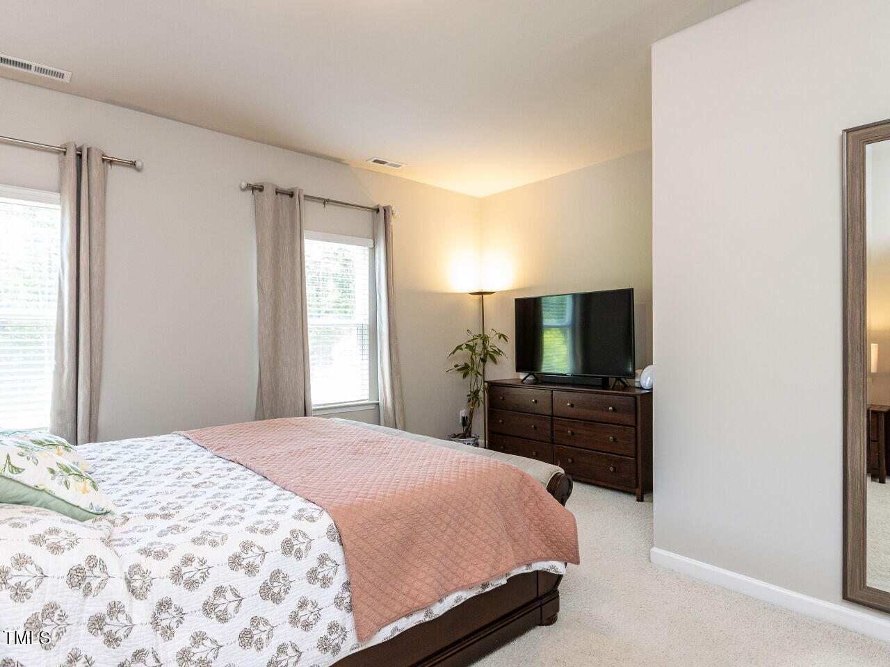 6341 Grace Lily Drive Raleigh, NC 27607 - Photo 16 of 29 016-1280x960-primary-bedroom