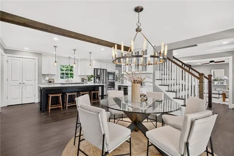 $1,100,000 | 4766 Chamblee Dunwoody Road, Dunwoody, GA 30338