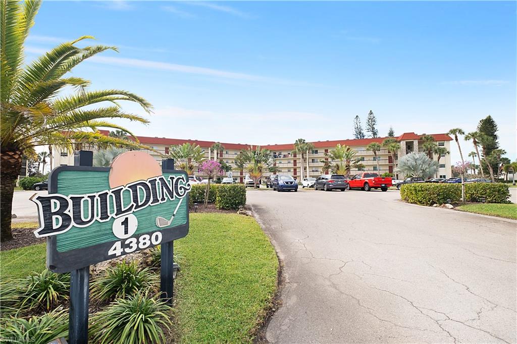 4380 27th Court Southwest, Unit 406 Naples, FL 34116 - Photo 12 of 17