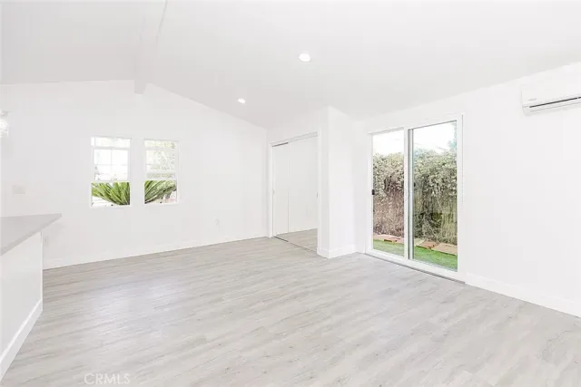 $1,950 | 20534 Miranda Place, Woodland Hills, CA 91367