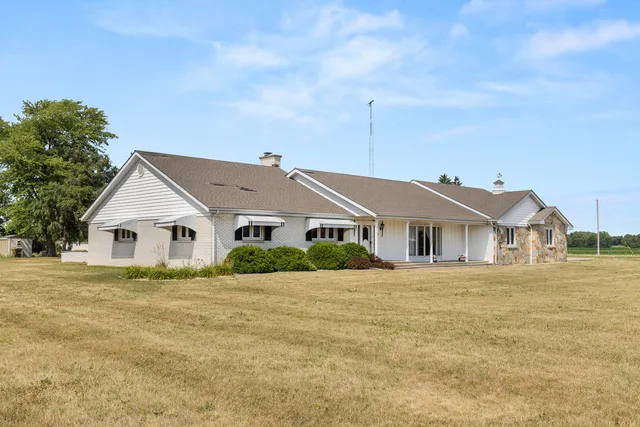a house that has a outdoor space