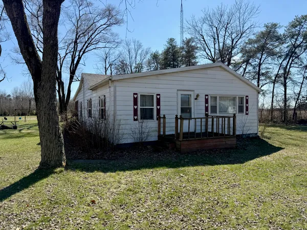 $274,900 | 8273 West 700 North, Winamac, IN 46996