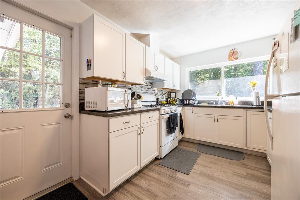 749 Northwest 34th Street Gainesville, FL 32607 - Photo 15 of 40