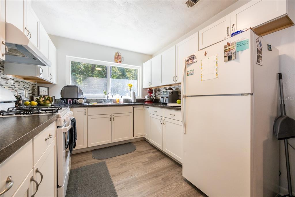 749 Northwest 34th Street Gainesville, FL 32607 - Photo 17 of 40