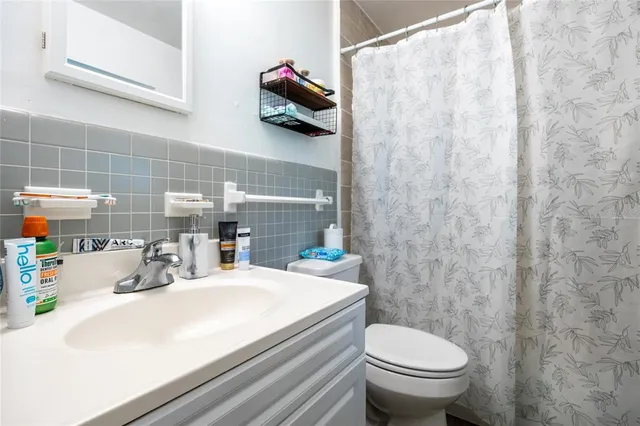 $2,200 | 749 Northwest 34th Street, Gainesville, FL 32607