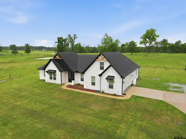 $512,900 | 745 County Road 3240, Mount Pleasant, TX 75455