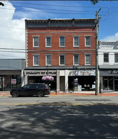 $4,200 | 307 Main Street, Unit 2E, Huntington, NY 11743