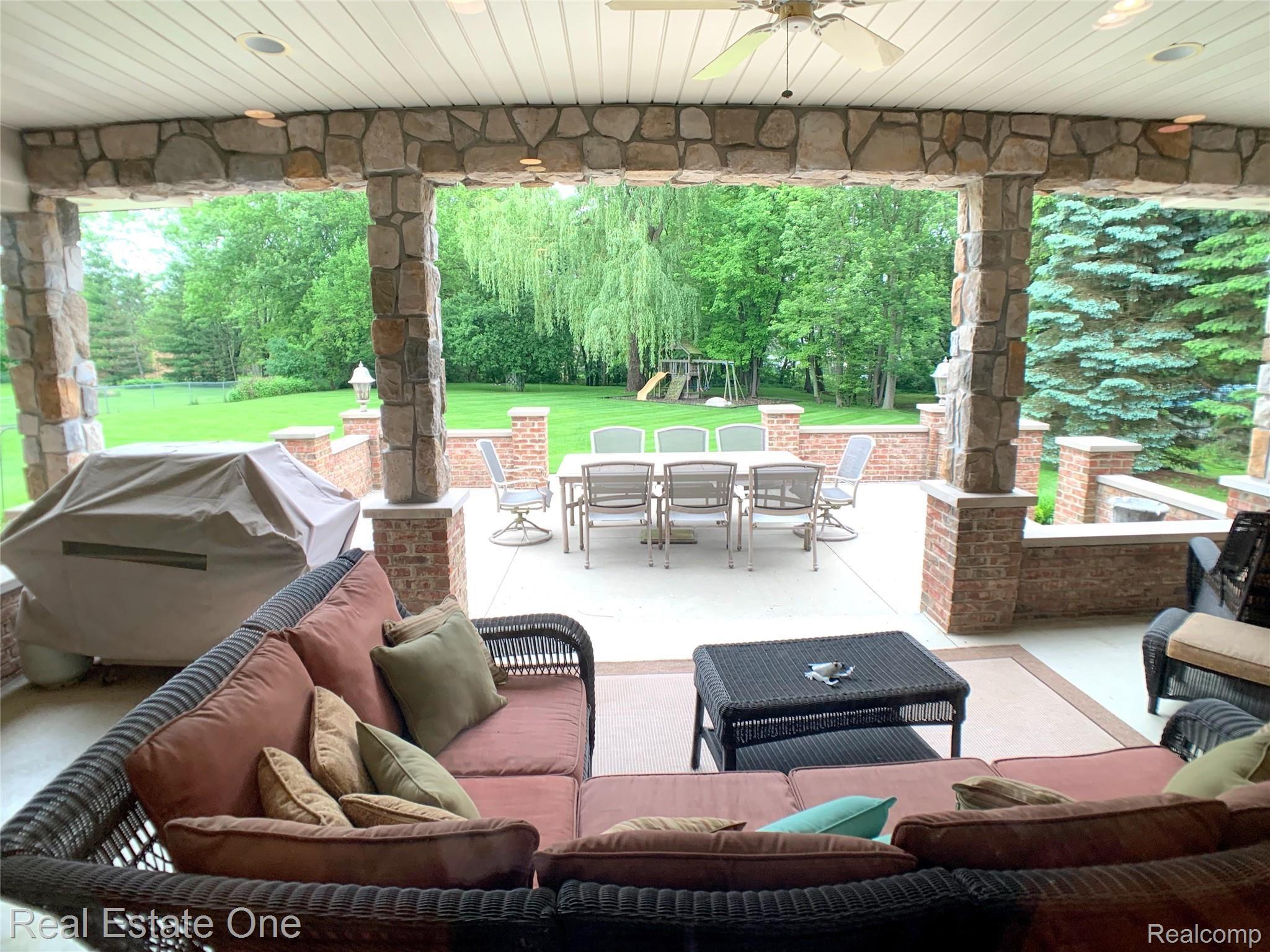 2739 Norton Lawn Street Rochester, MI 48307 - Photo 8 of 47 7a.jpg