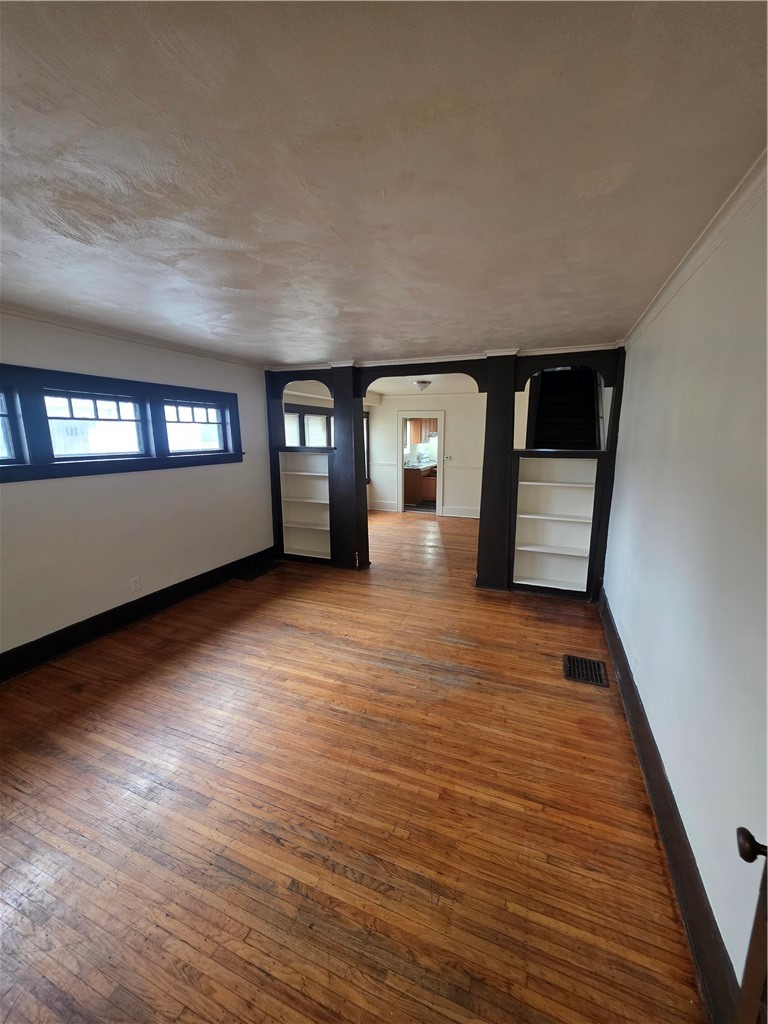 66 Jewel Street Rochester, NY 14621 - Photo 2 of 24 Gallery Image 2