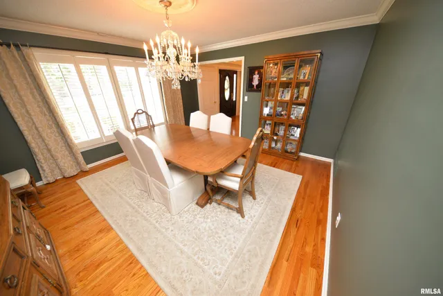 $699,000 | 616 Seville Drive, Mount Vernon, IL 62864