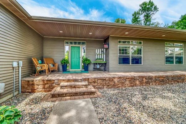 $999,000 | 46747 Poss Beach Road, Pelican Rapids, MN 56572