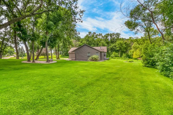 $999,000 | 46747 Poss Beach Road, Pelican Rapids, MN 56572