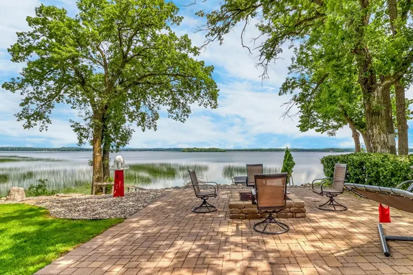 $999,000 | 46747 Poss Beach Road, Pelican Rapids, MN 56572