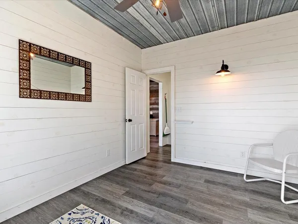 $999,000 | 46747 Poss Beach Road, Pelican Rapids, MN 56572