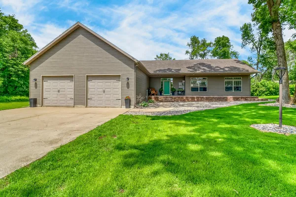 $999,000 | 46747 Poss Beach Road, Pelican Rapids, MN 56572