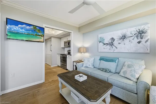 $10,000 | 6361 Pelican Bay Boulevard, Unit 802, Naples, FL 34108