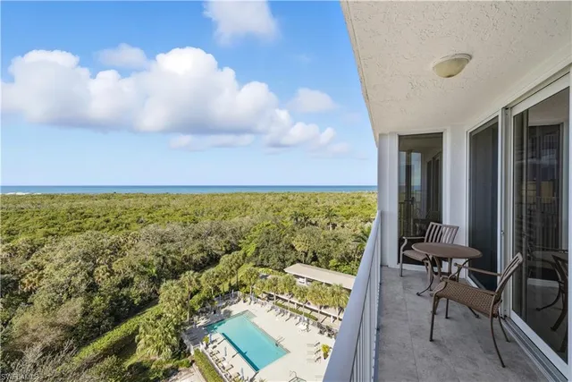 $10,000 | 6361 Pelican Bay Boulevard, Unit 802, Naples, FL 34108