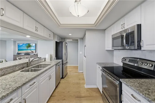 $10,000 | 6361 Pelican Bay Boulevard, Unit 802, Naples, FL 34108