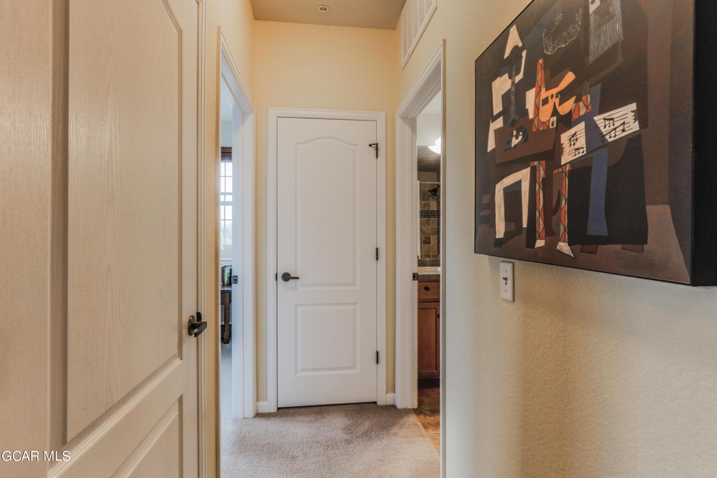 160 Village Road, Unit F301 Granby, CO 80446 - Photo 10 of 19 Hallway to Bedroom