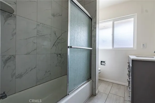 $2,200 | 415 South El Molino Avenue, Unit 11, Pasadena, CA 91101