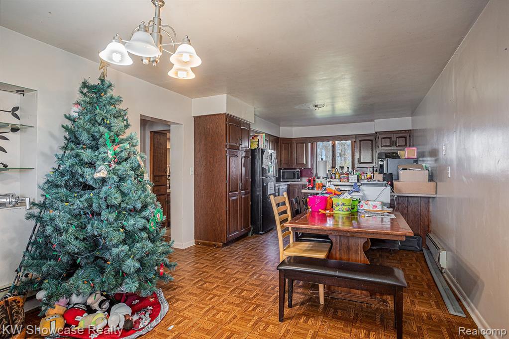 491 East Parish Road Kawkawlin, MI 48631 - Photo 9 of 32