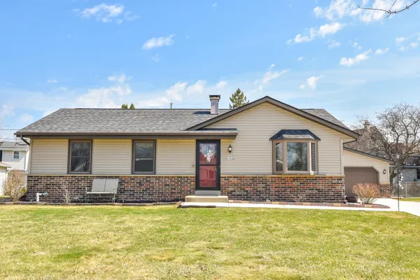 $350,000 | W205N17038 Parkview Drive, Jackson, WI 53037