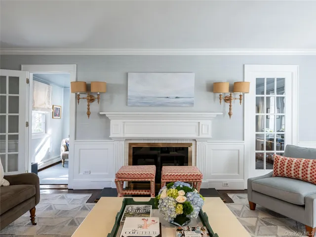 $2,899,000 | 39 Hawthorne Place, Manhasset, NY 11030