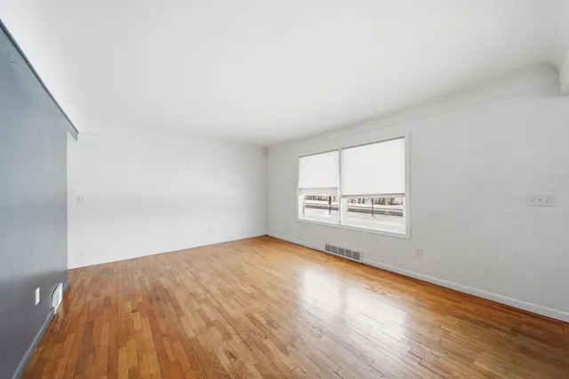 $174,900 | 371 Riverside Avenue, Adrian, MI 49221