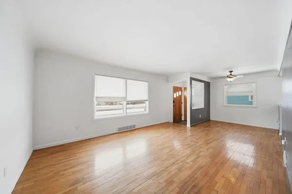 $160,000 | 371 Riverside Avenue, Adrian, MI 49221