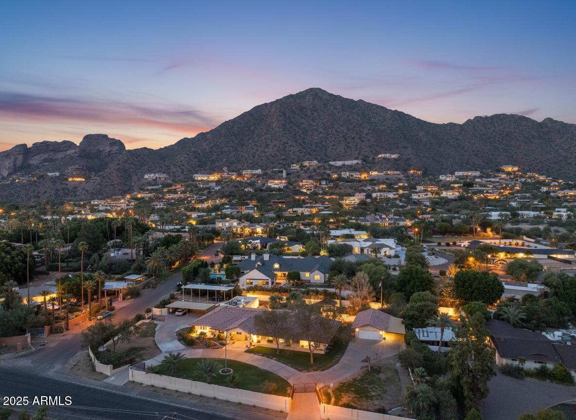 5310 East Camelback Road Phoenix, AZ 85018 - Photo 1 of 6 Camelback views