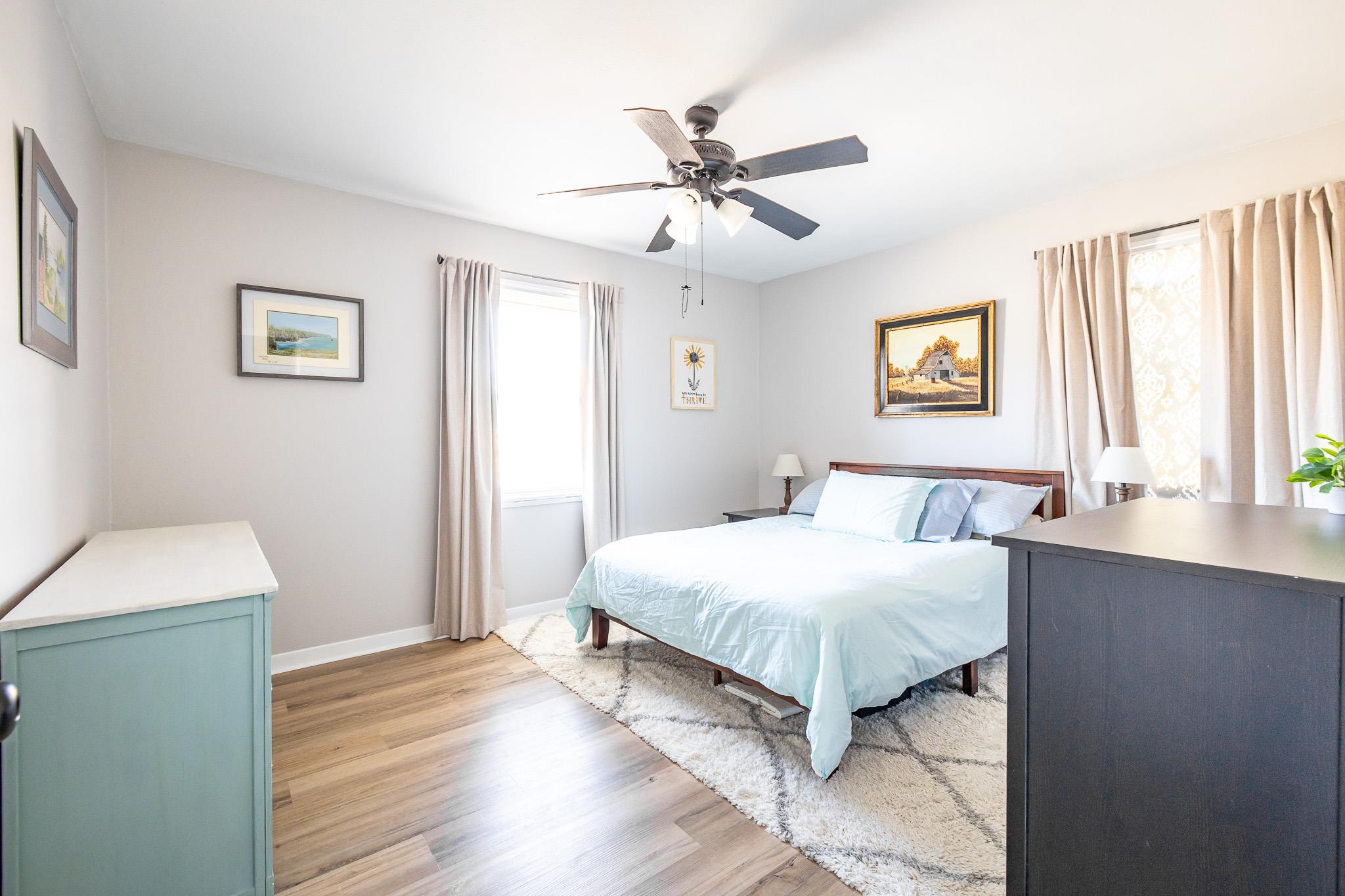 4801 Sea Isle Road Memphis, TN 38117 - Photo 10 of 18 a bedroom with a bed and a window