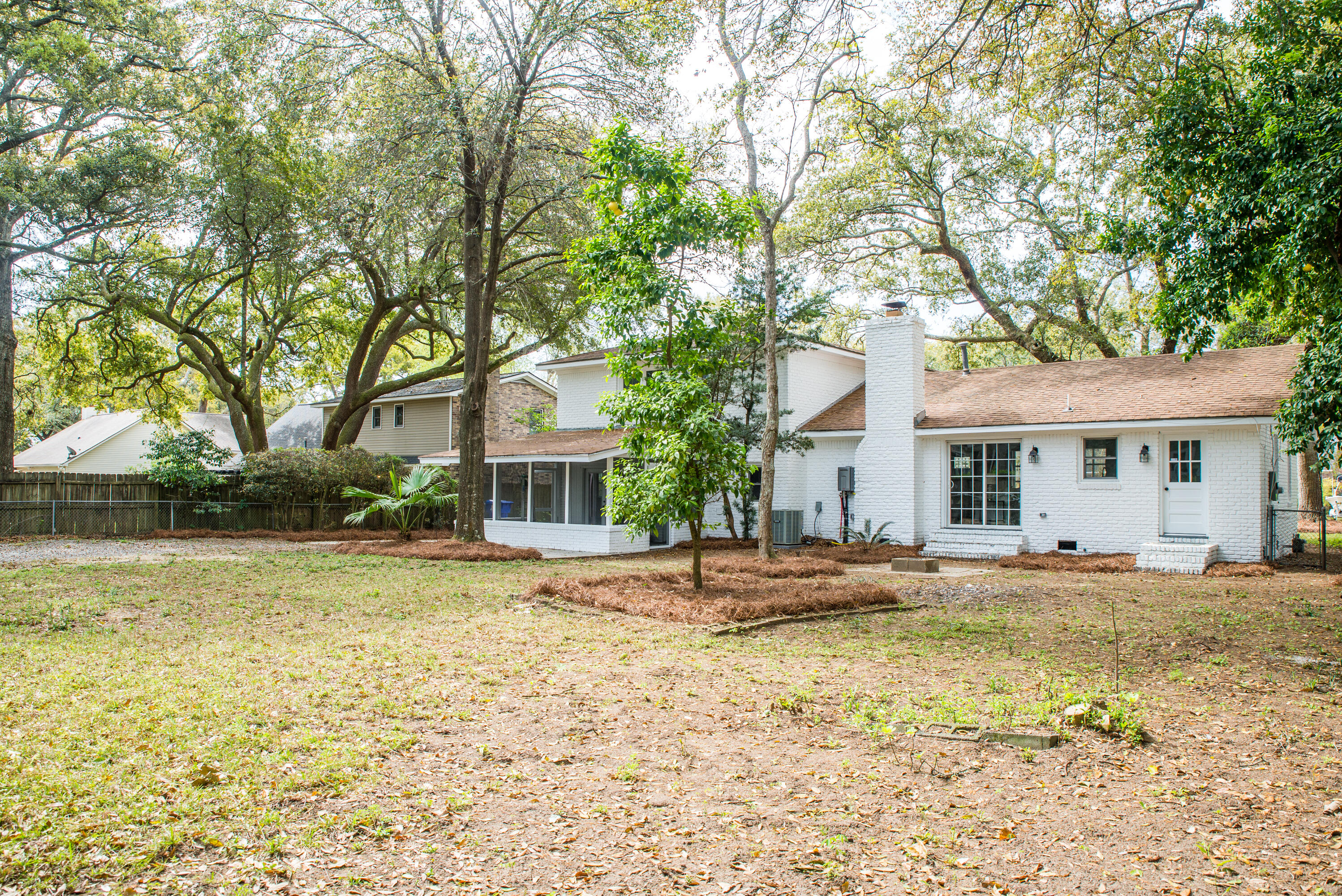 738 Tallwood Road Charleston, SC 29412 - Photo 23 of 24 738 Tallwood Road, 29412