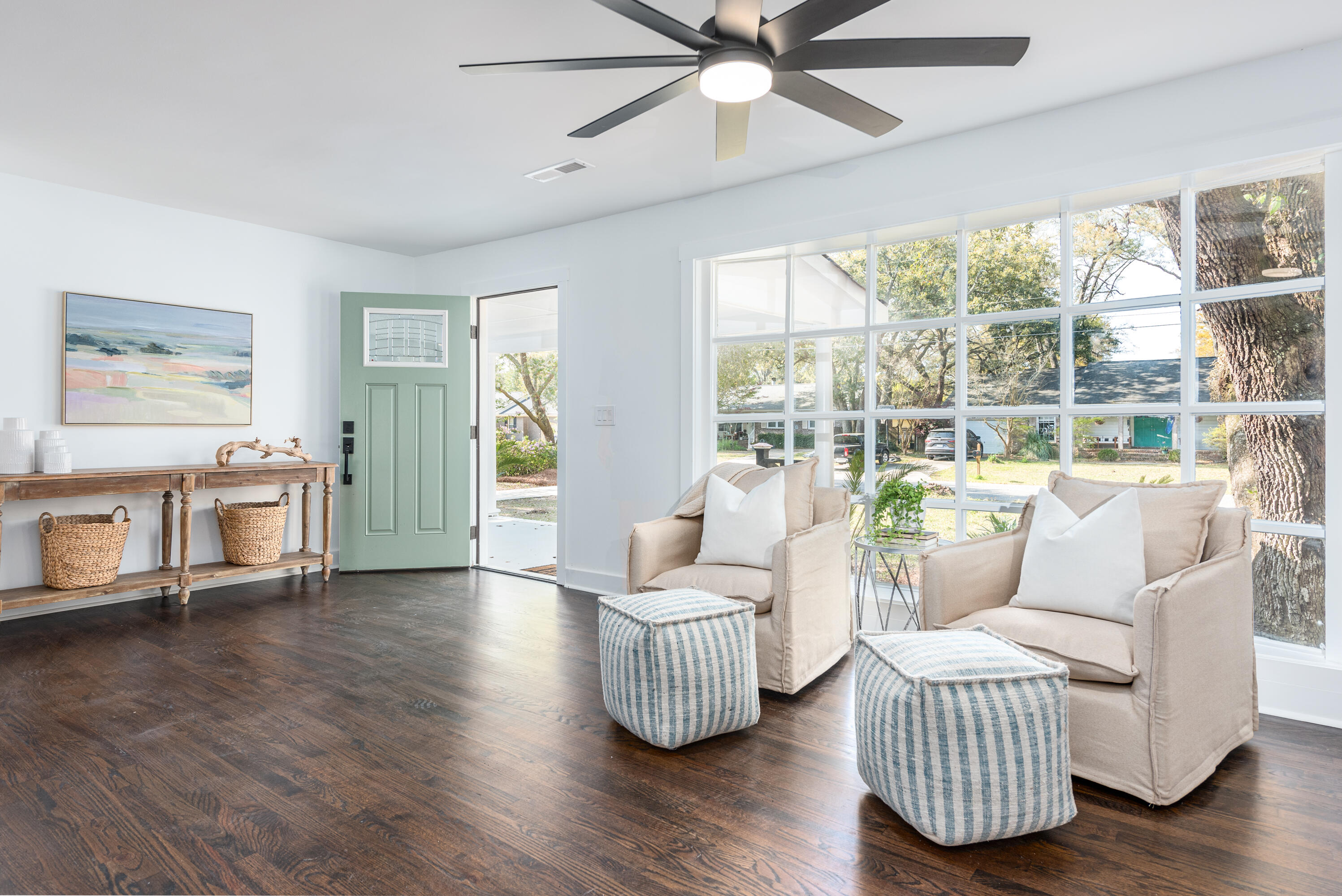 738 Tallwood Road Charleston, SC 29412 - Photo 4 of 24 738 Tallwood Road, 29412