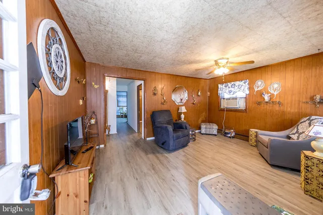 $210,000 | 110 Compass Road, Middle River, MD 21220