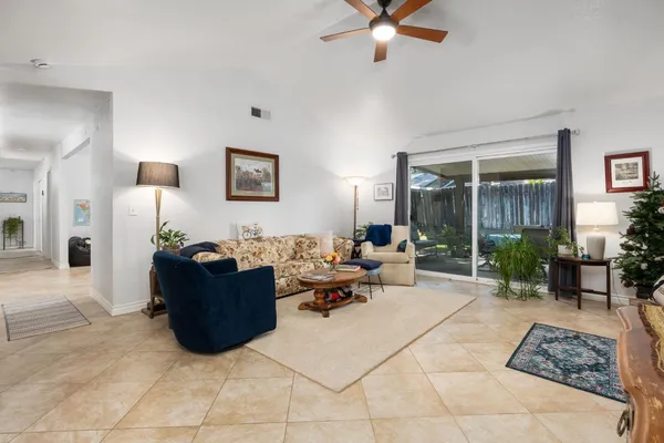 $440,000 | 465 Bliss Avenue, Clovis, CA 93611
