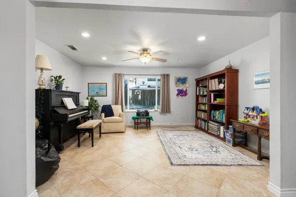 $440,000 | 465 Bliss Avenue, Clovis, CA 93611