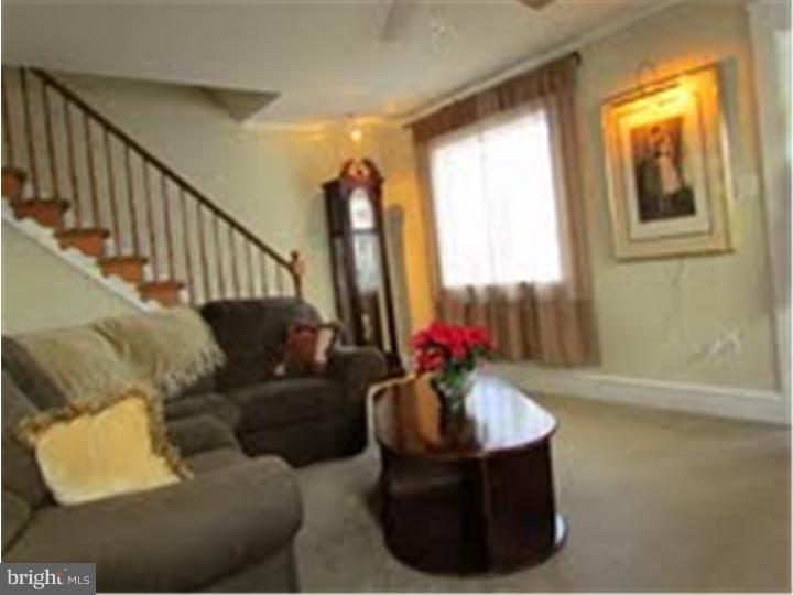 215 Valley View Road Media, PA 19063 - Photo 4 of 21 Living Room