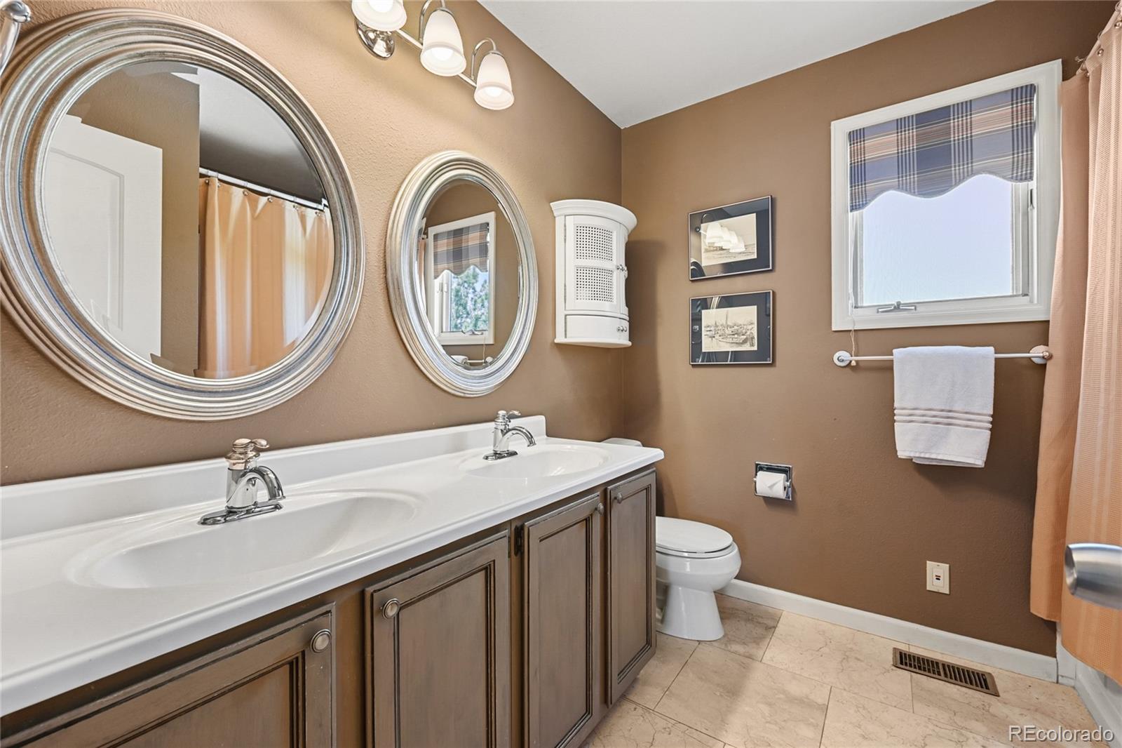 9293 Cornell Circle Highlands Ranch, CO 80130 - Photo 21 of 35