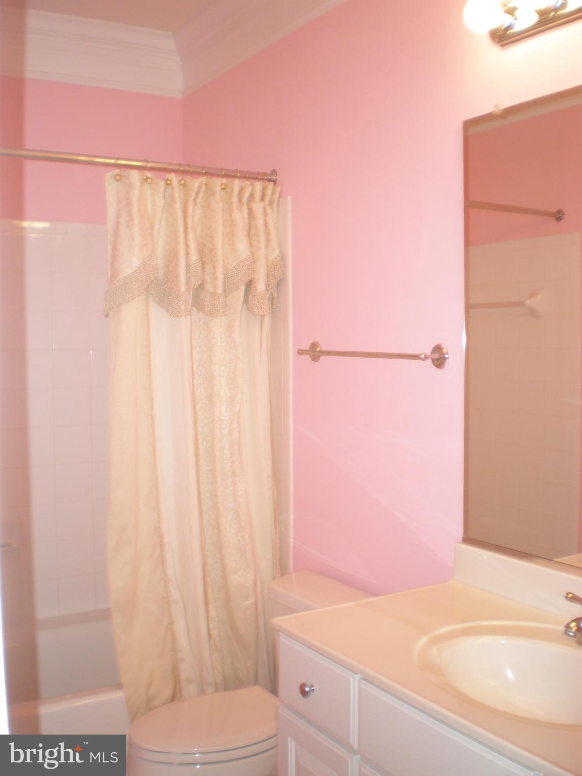 6038 Colchester Road Fairfax, VA 22030 - Photo 24 of 30 Bath