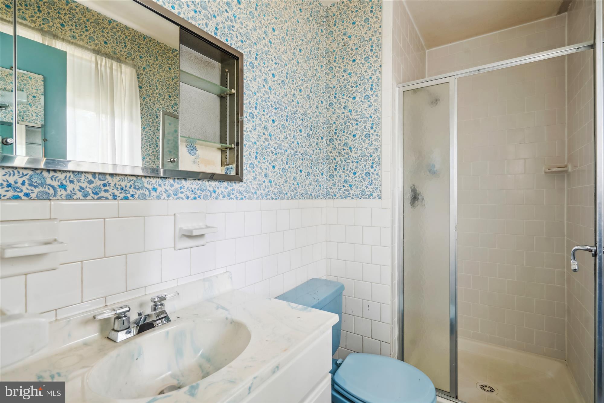 5603 Flag Run Drive Springfield, VA 22151 - Photo 17 of 27 Primary Bath