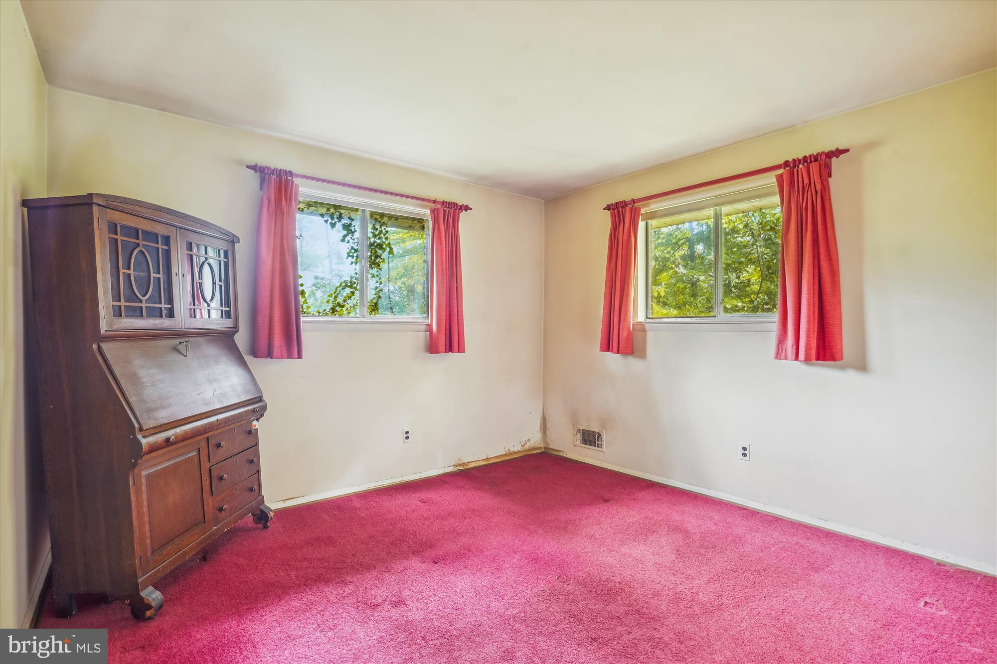 5603 Flag Run Drive Springfield, VA 22151 - Photo 18 of 27 Upper Bedroom #2