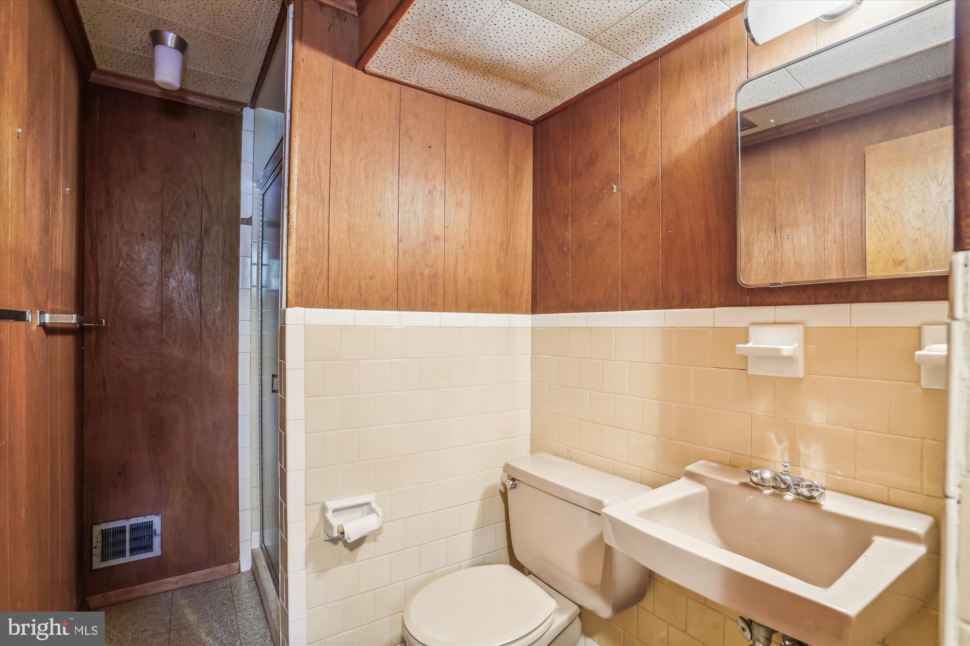 5603 Flag Run Drive Springfield, VA 22151 - Photo 25 of 27 Lower Level Full Bath