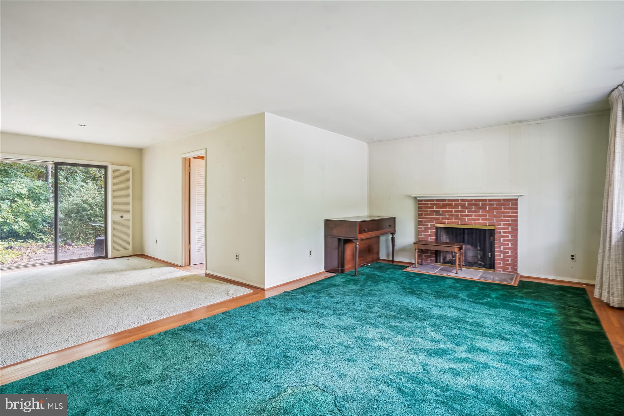 5603 Flag Run Drive Springfield, VA 22151 - Photo 5 of 27 Living Room w/ gas fireplace