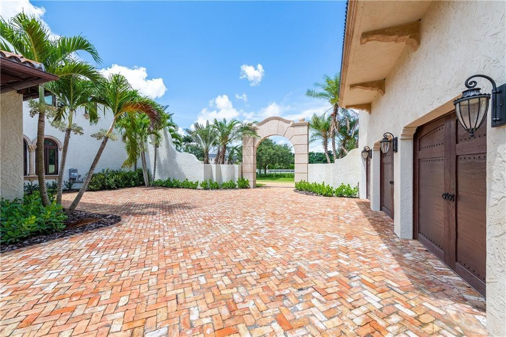 5850 Hancock Road Southwest Ranches, FL 33330 - Photo 23 of 76 VIEW FROM MOTOR COURT