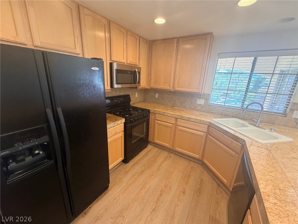 5450 Cardinal Ridge Court, Unit 204 Las Vegas, NV 89149 - Photo 17 of 52