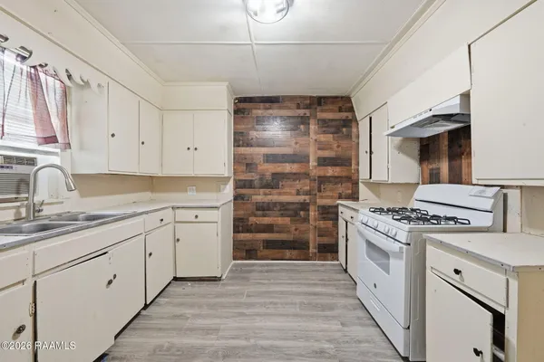 $100,000 | 140 Ambroise Street, Lafayette, LA 70501
