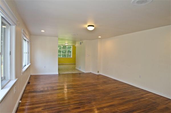 93 Pilgrim Road Haverhill, MA 01832 - Photo 5 of 20 Gallery Image 5