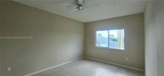$199,900 | 7775 Southampton Terrace, Unit 305, Tamarac, FL 33321