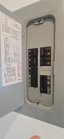 $199,900 | 7775 Southampton Terrace, Unit 305, Tamarac, FL 33321