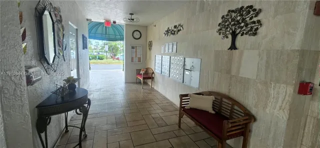 $199,900 | 7775 Southampton Terrace, Unit 305, Tamarac, FL 33321